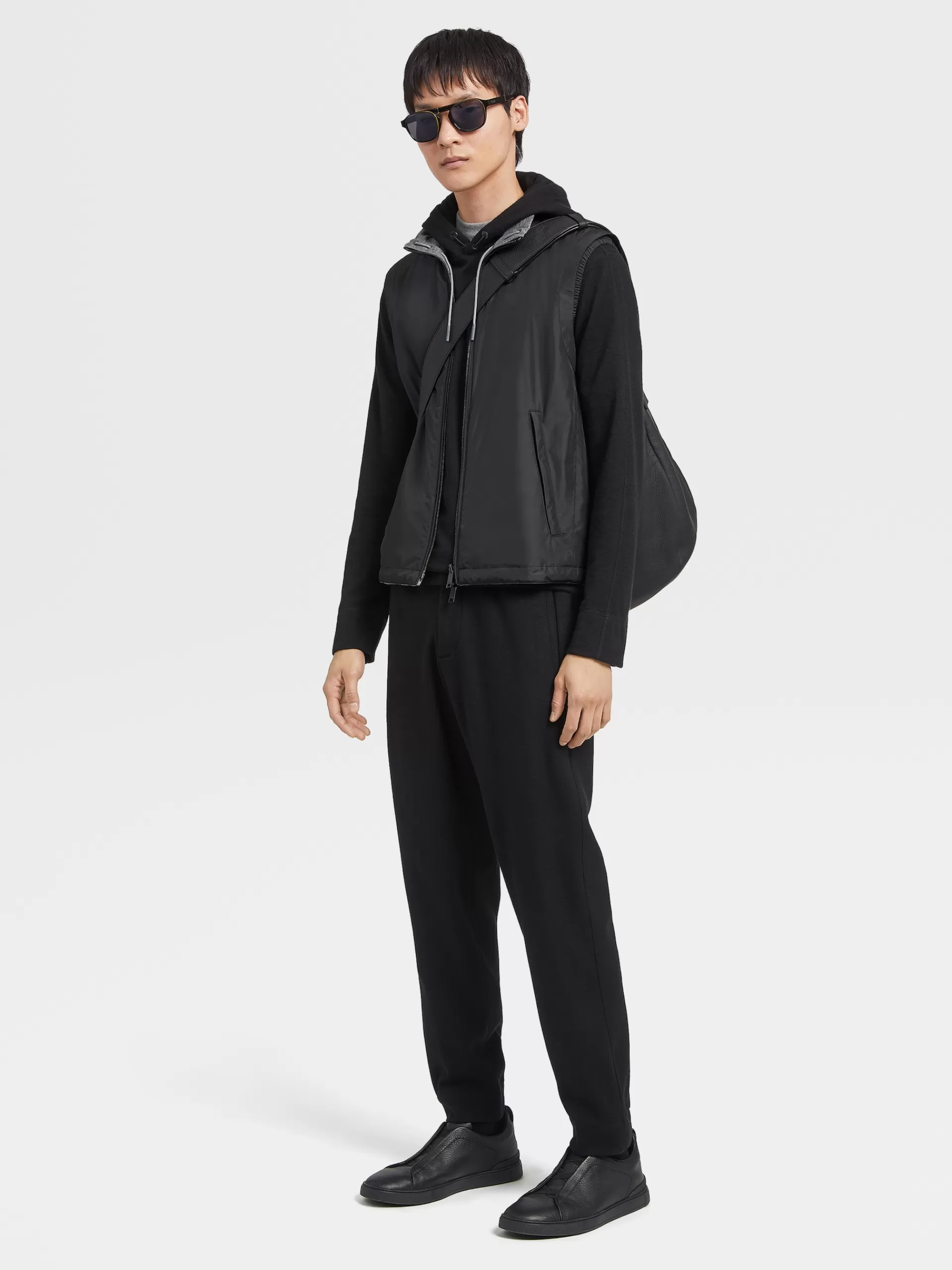 ZEGNA Blusoes E Casacos^Colete Reversivel Em Tecido Tecnico Preto/Cinzento